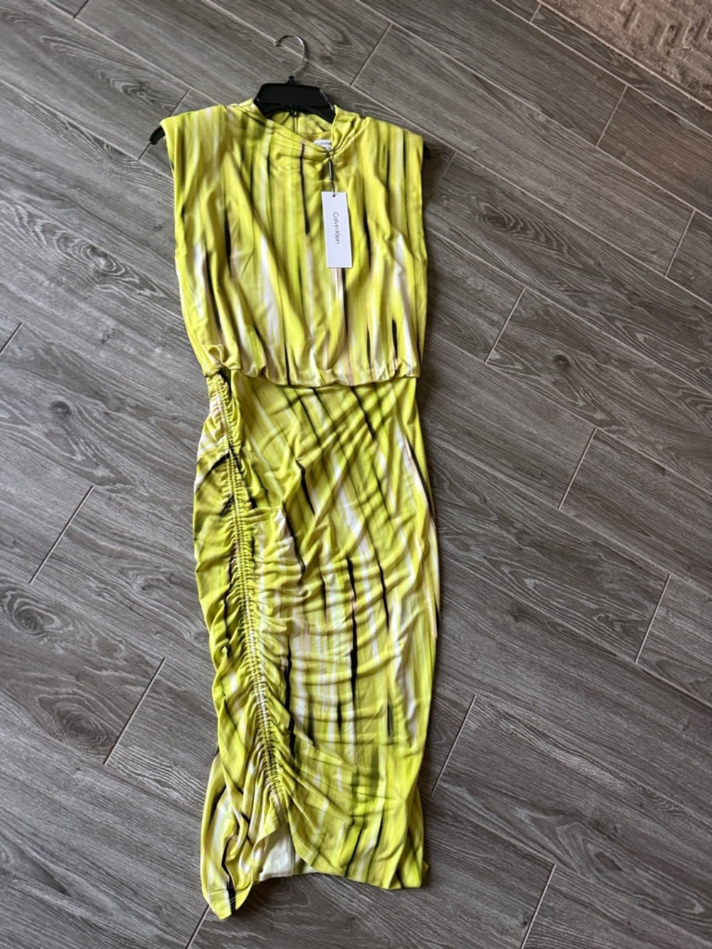 Calvin Klein Yellow Abstract-Print Ruched Midi Dress xs
